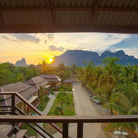 Palms Hill Resort Phang Nga Exterior foto